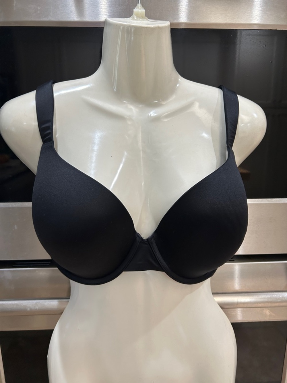 Soma Black Enhancing Shape Full Coverage Smooth T-Shirt Bra